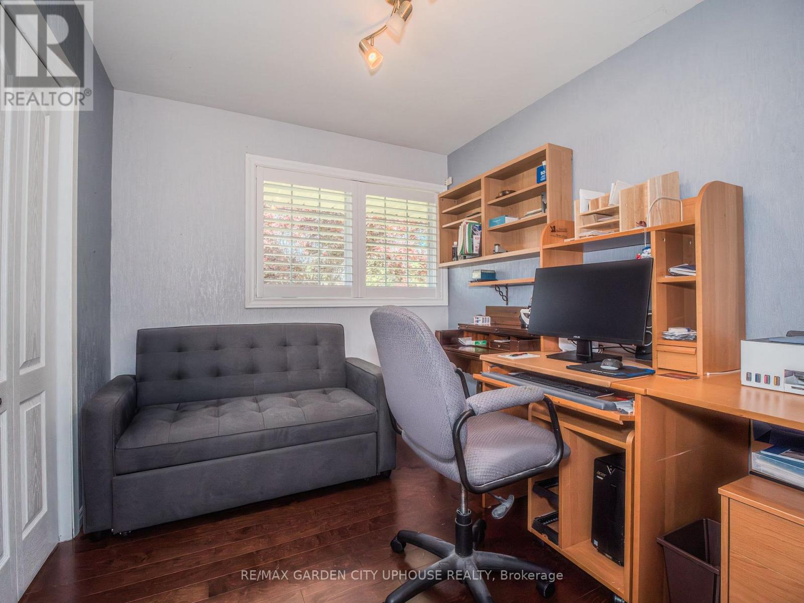2 CROYDON DRIVE - 11