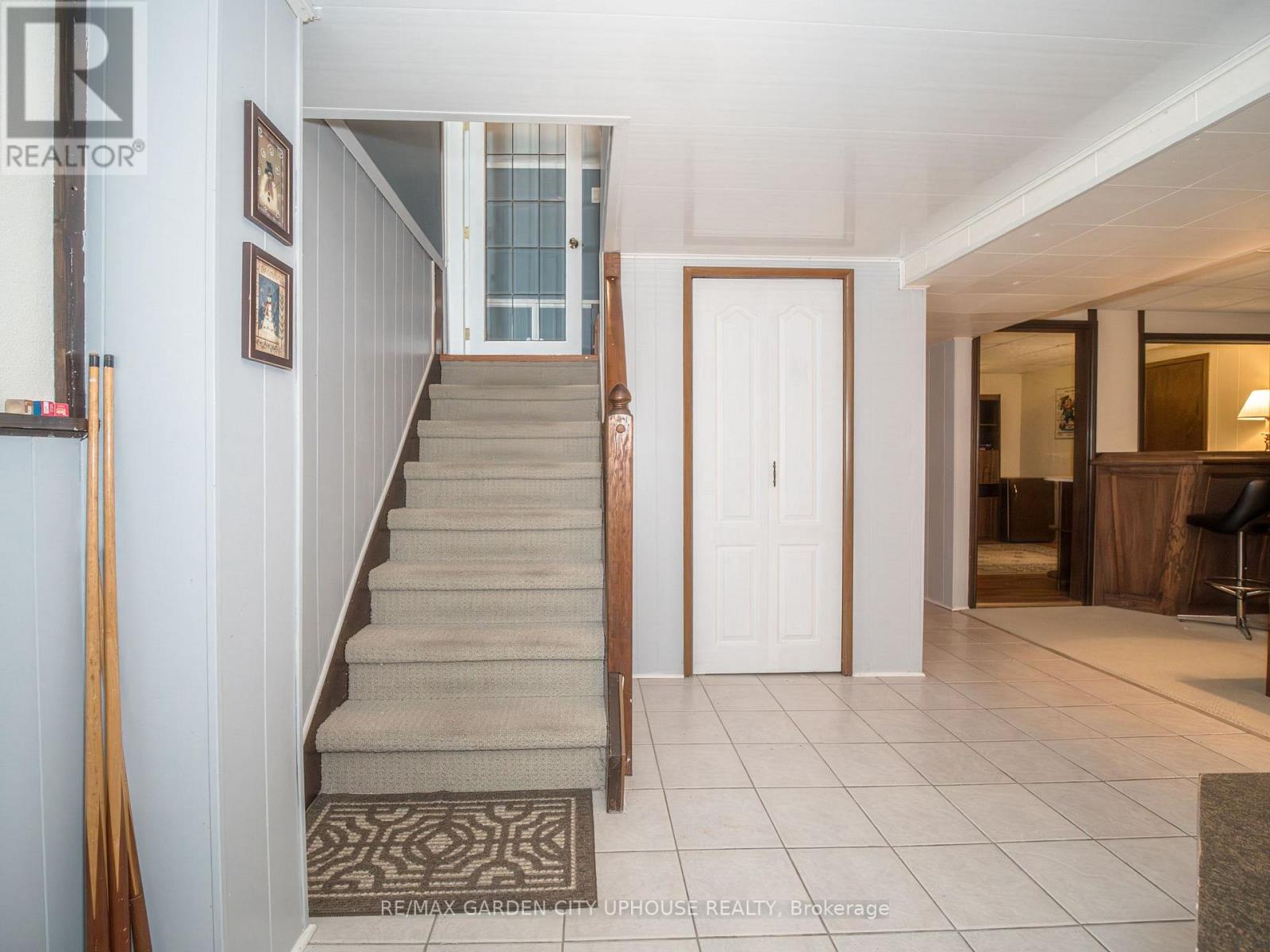 2 CROYDON DRIVE - 19