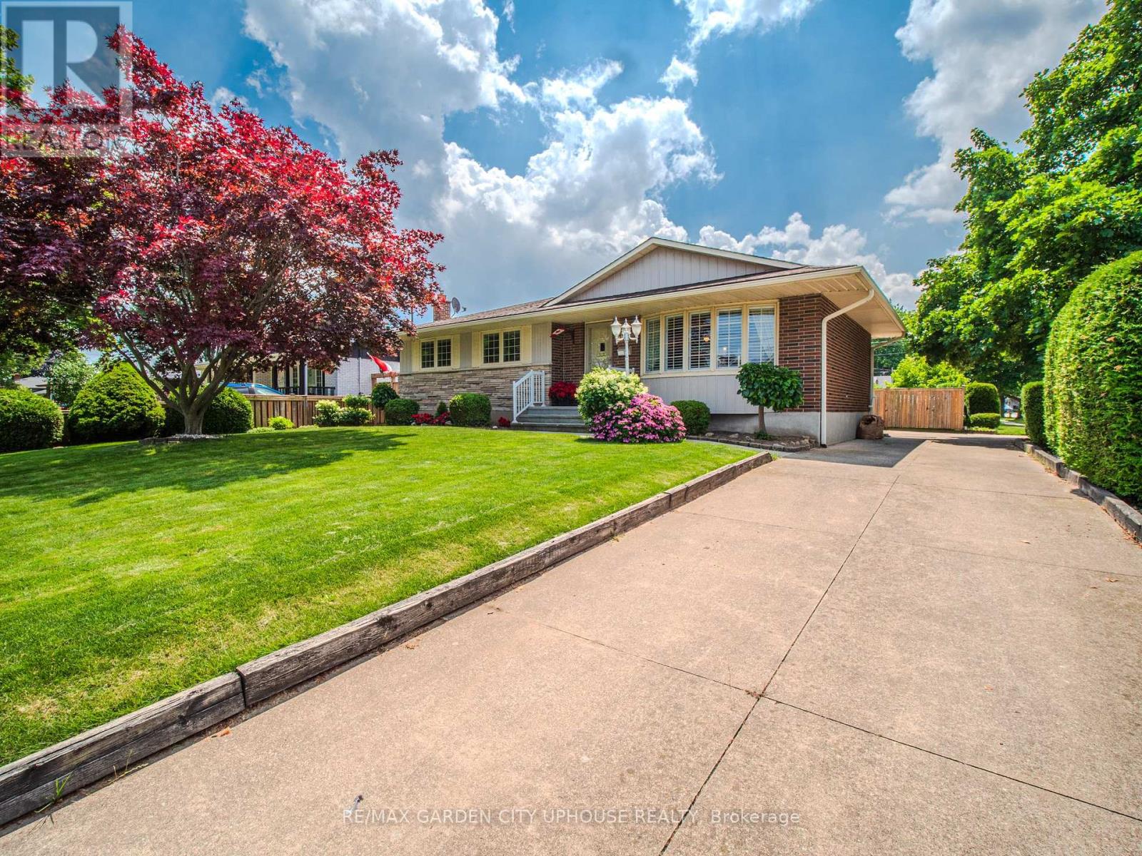 2 CROYDON DRIVE - 26