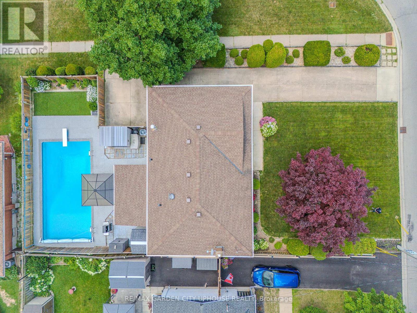 2 CROYDON DRIVE - 35