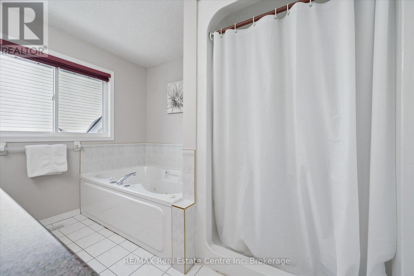 19 MERGANSER DRIVE - 12