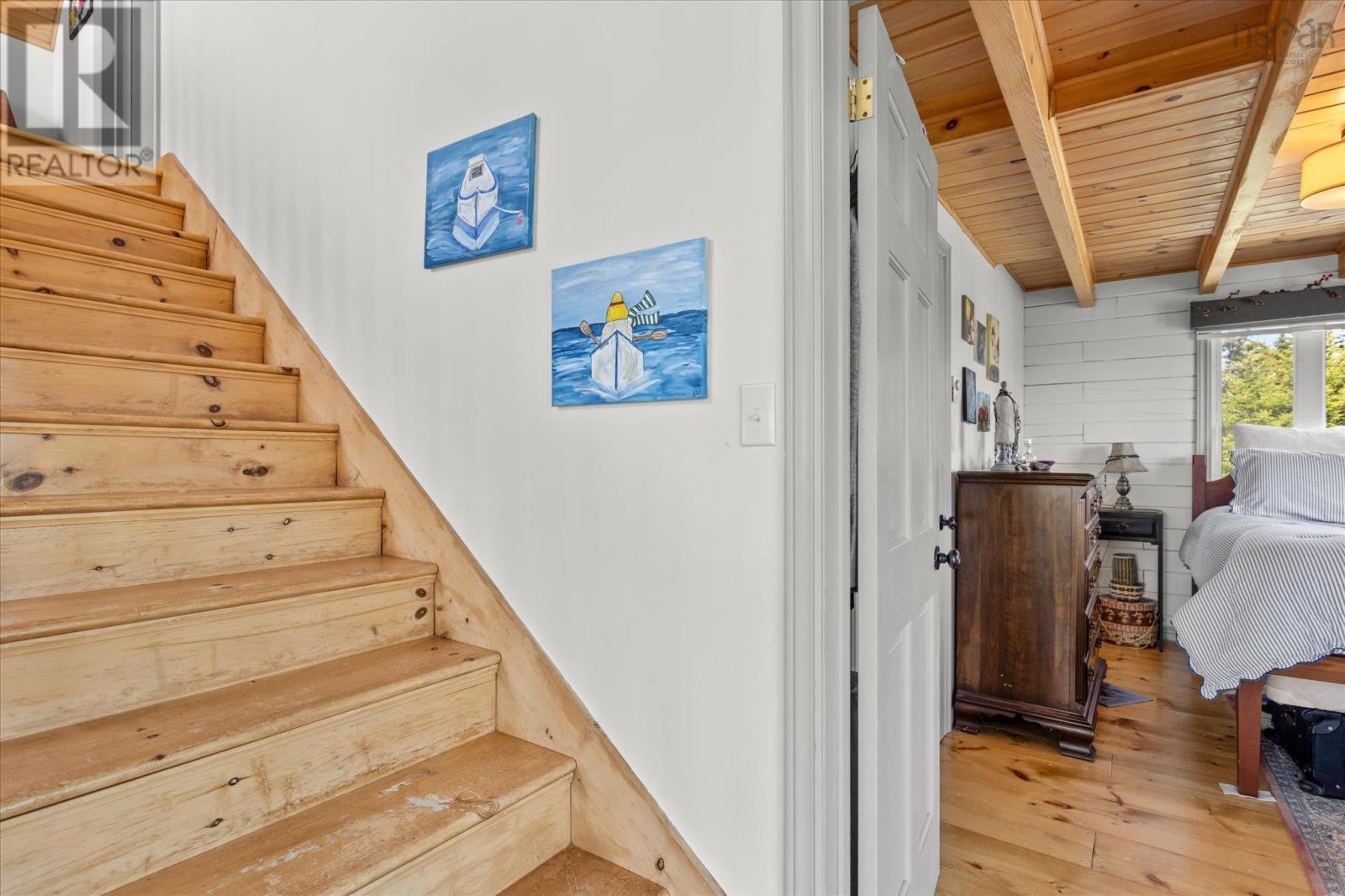 80 Pierce Point Road - 37