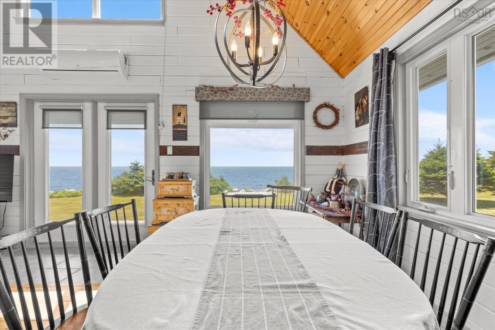 80 Pierce Point Road - 31