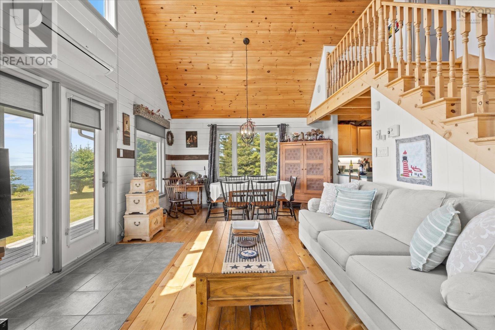 80 Pierce Point Road - 35