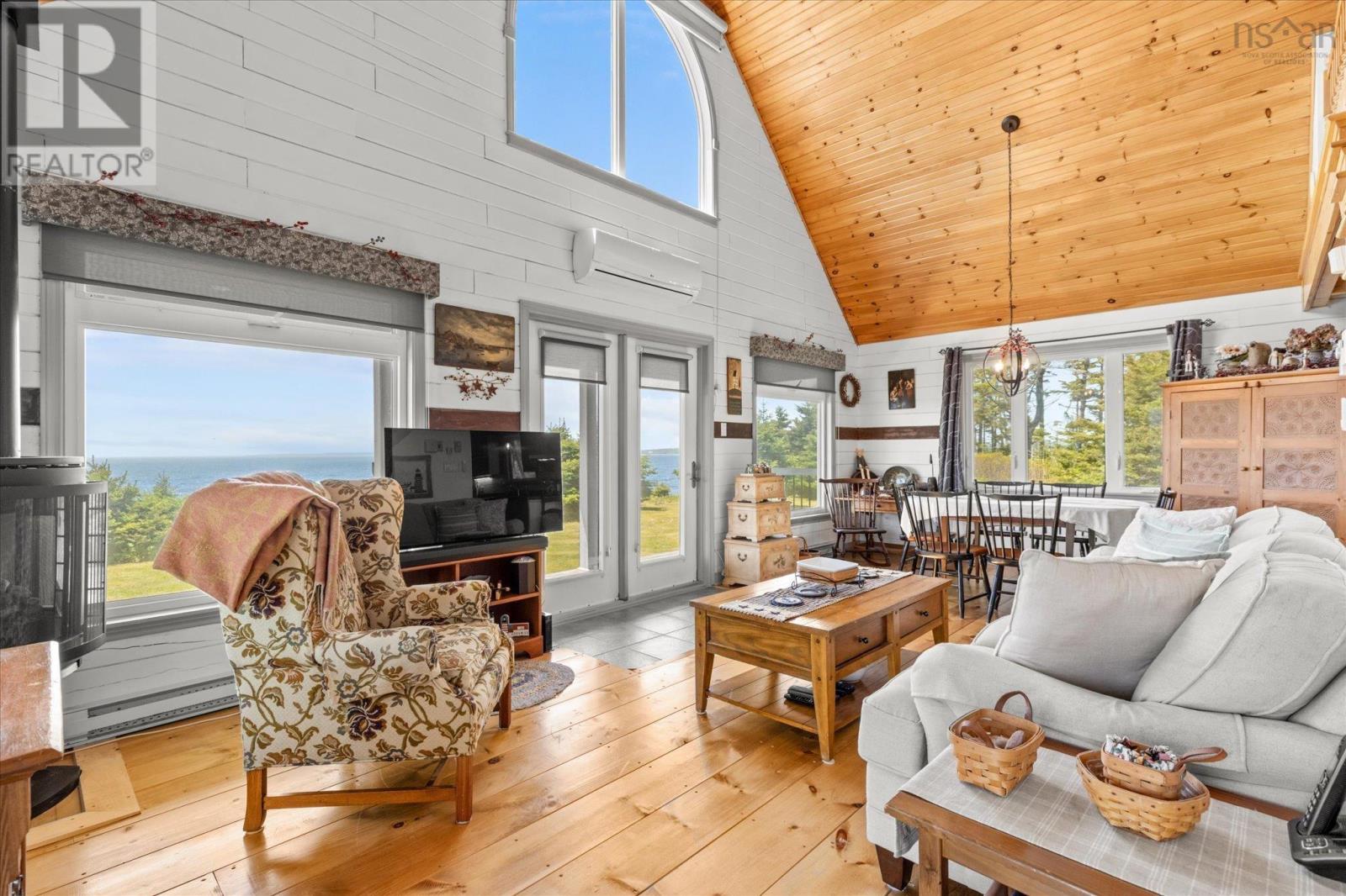 80 Pierce Point Road - 34