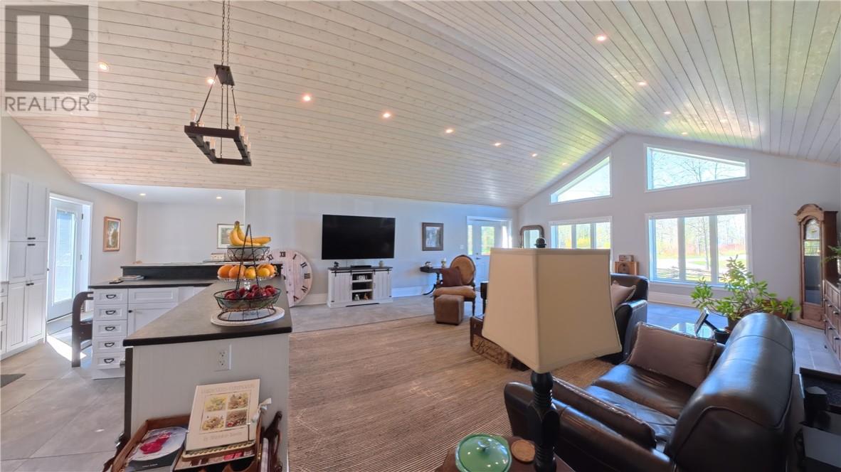14 Maplewood Trail - 17