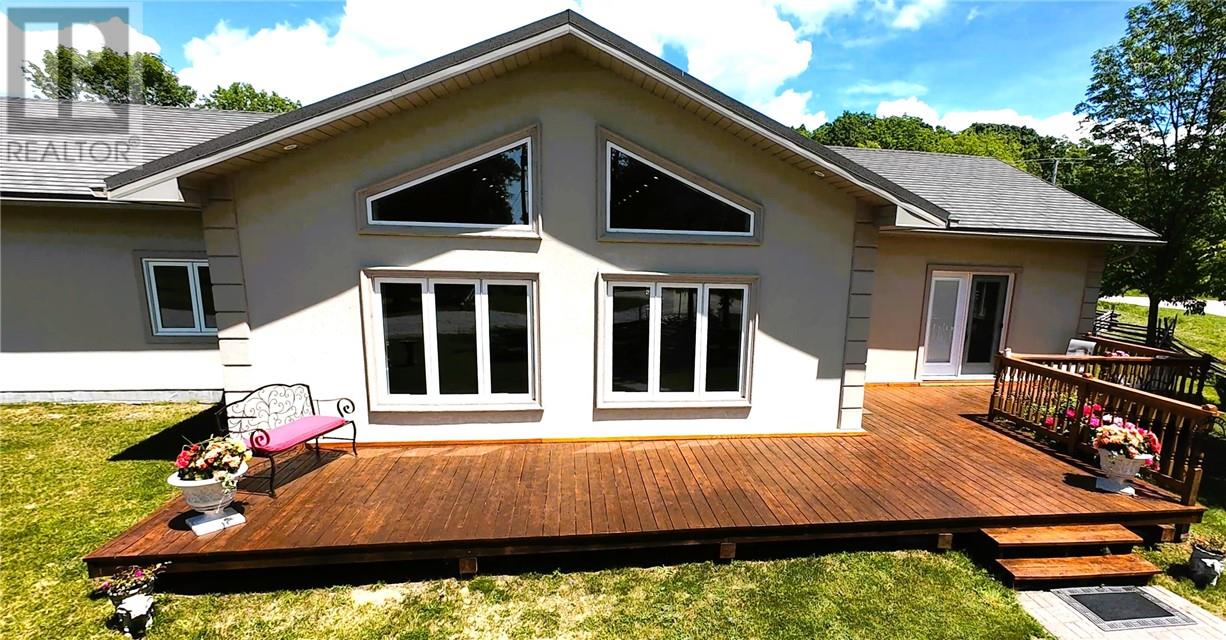 14 Maplewood Trail - 2
