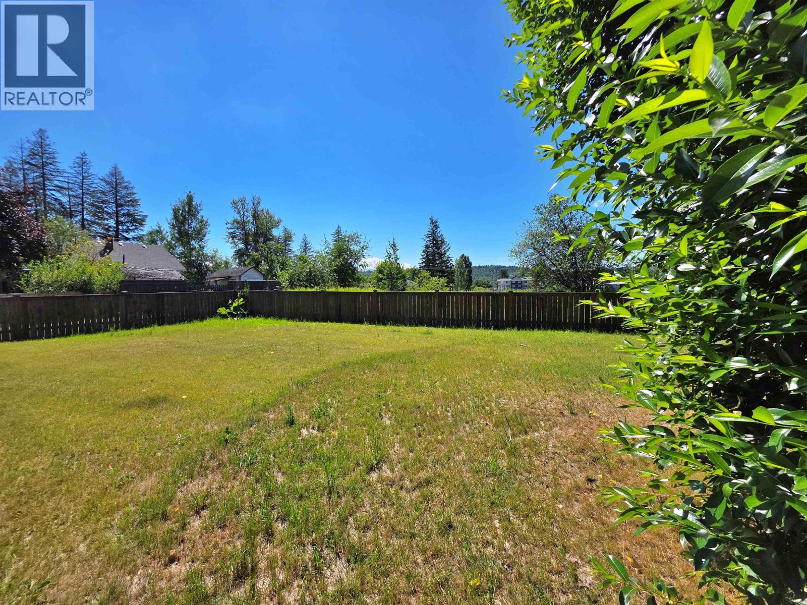 736 REID STREET - 5