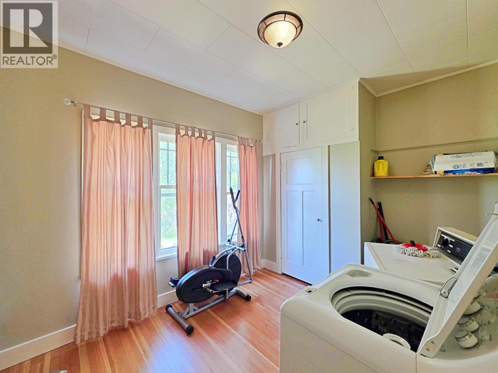 736 REID STREET - 16