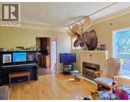 736 Reid Street, Quesnel, BC V2J2N4 Photo 9