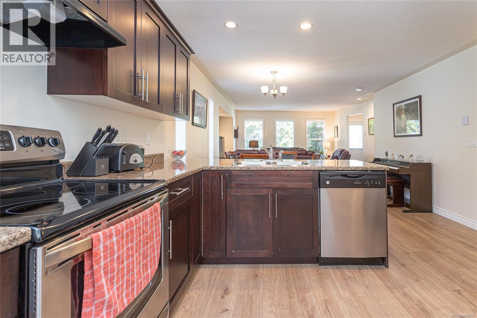 #5 9650 Askew Creek Dr - Image 12
