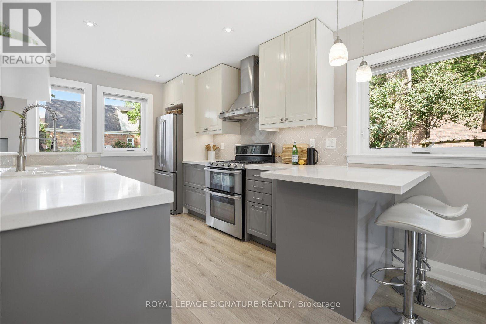 24 LATHAM AVENUE - 11