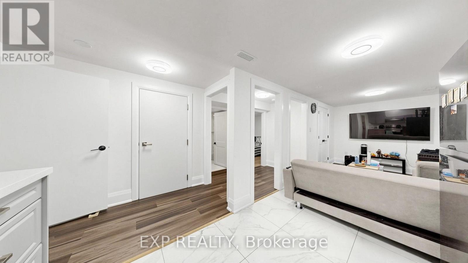 44 TOWER DRIVE - 46