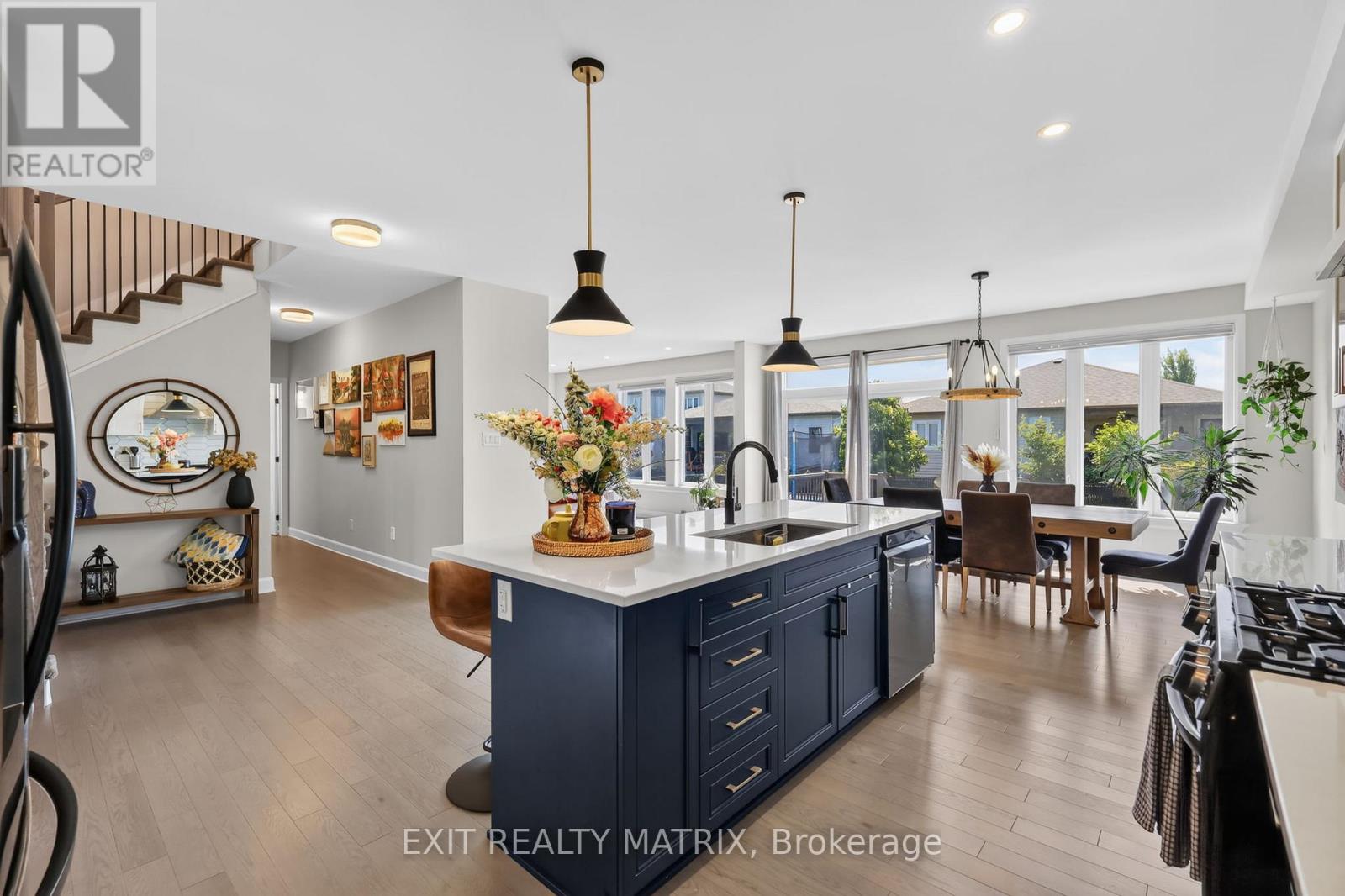 620 PARKVIEW TERRACE, Ottawa. Luxury613. By Peter Sagos - Image 11