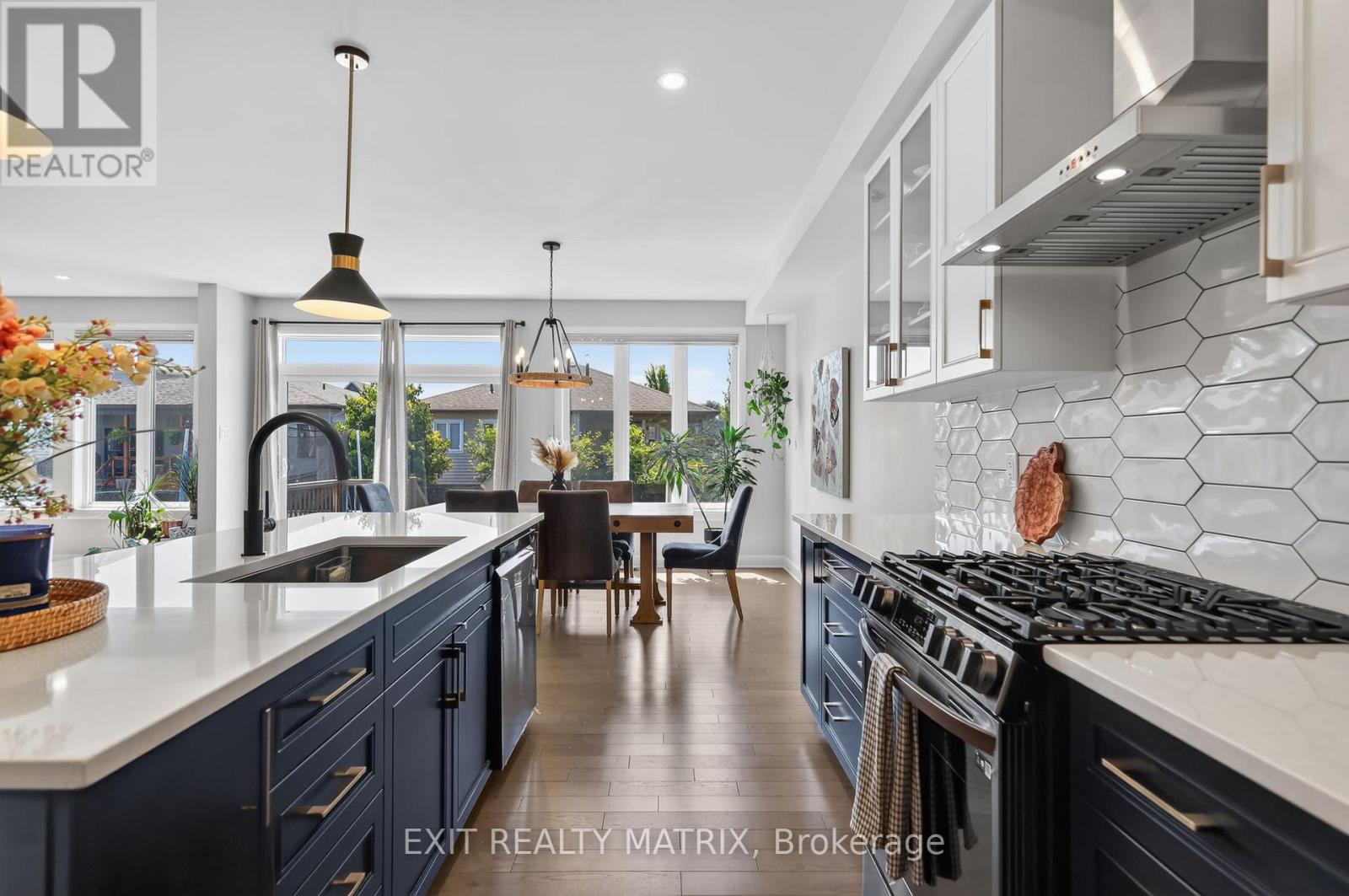 620 PARKVIEW TERRACE, Ottawa. Luxury613. By Peter Sagos - Image 12