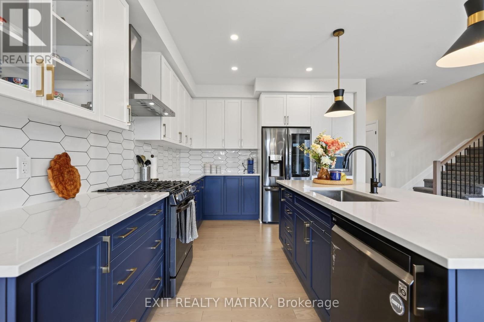 620 PARKVIEW TERRACE, Ottawa. Luxury613. By Peter Sagos - Image 13