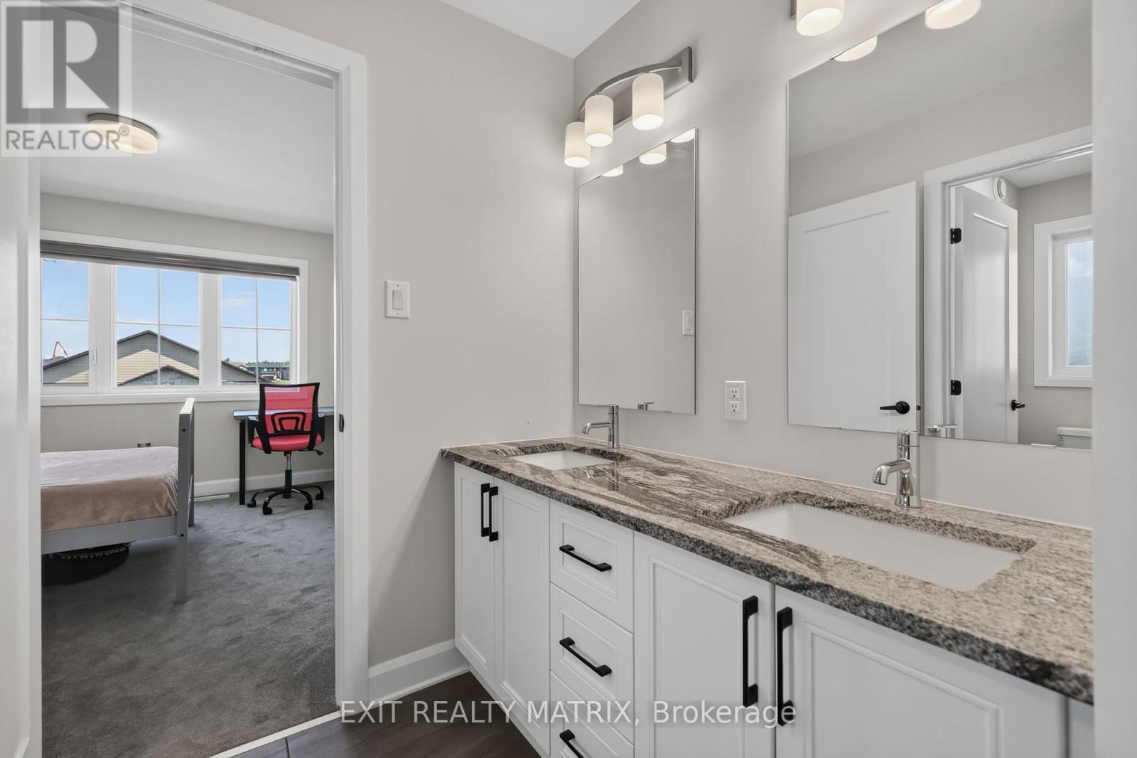 620 PARKVIEW TERRACE, Ottawa. Luxury613. By Peter Sagos - Image 32
