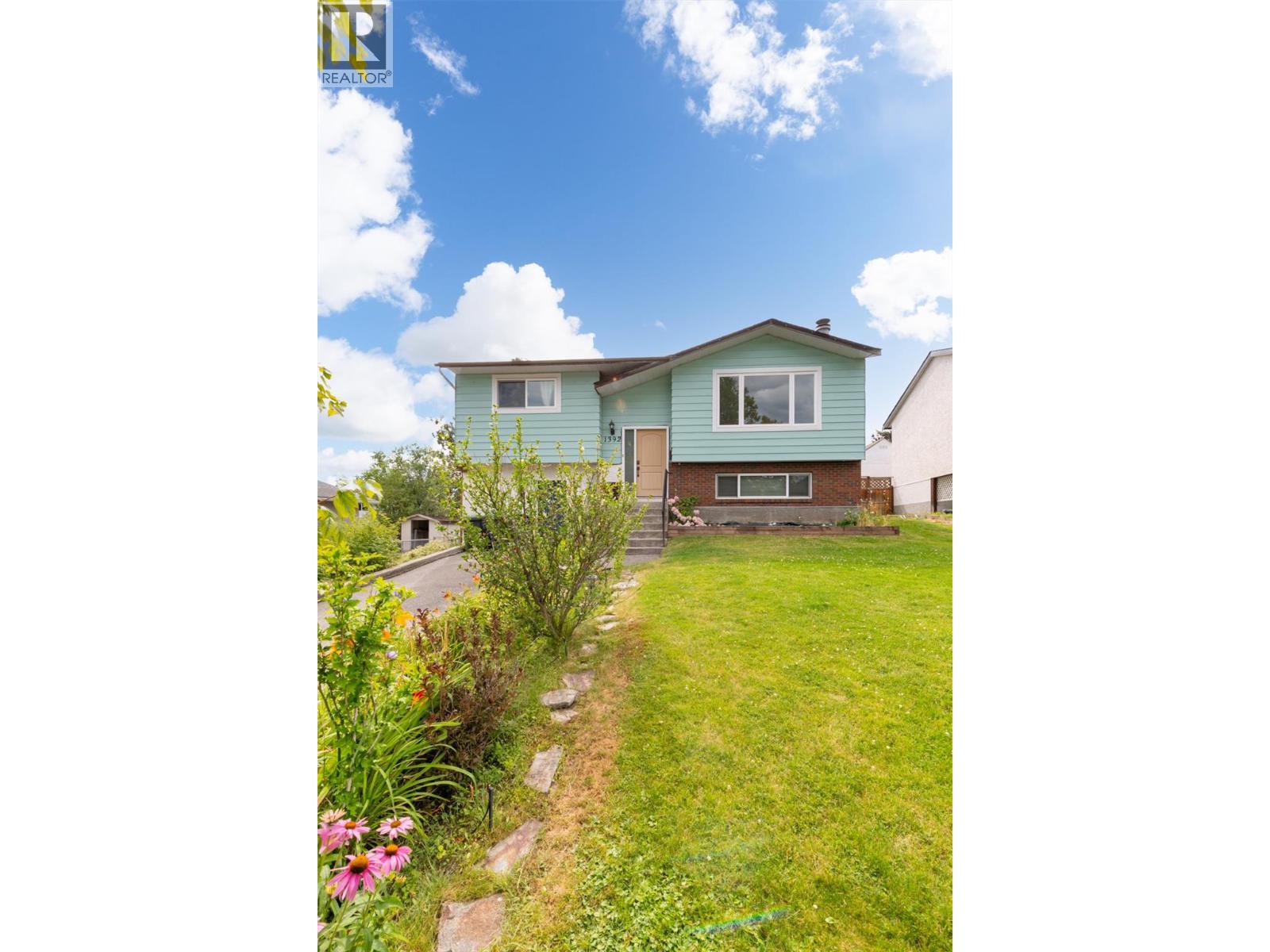 1392 Elm Street, Kelowna