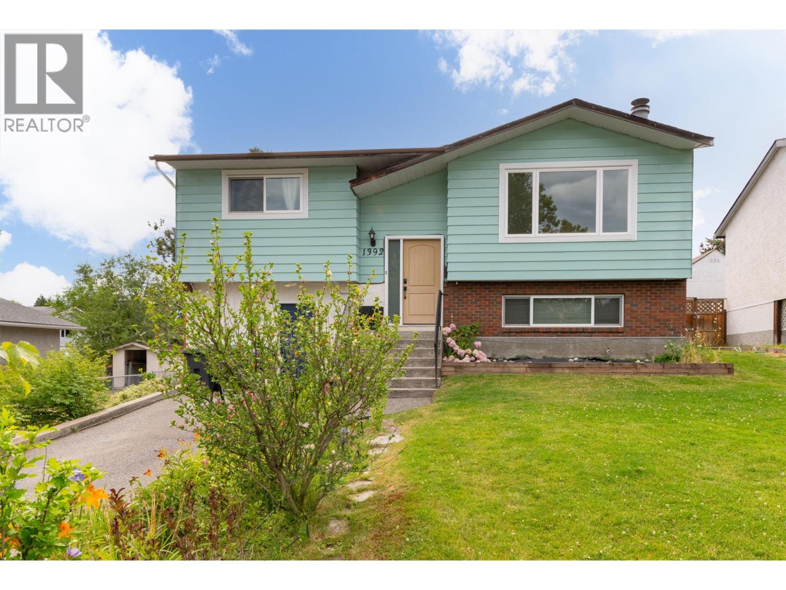 1392 Elm Street, Kelowna