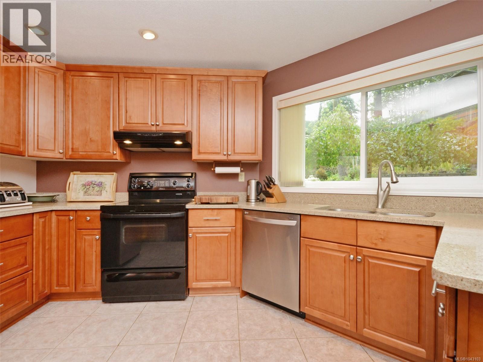 1055 Thistlewood Dr - 14