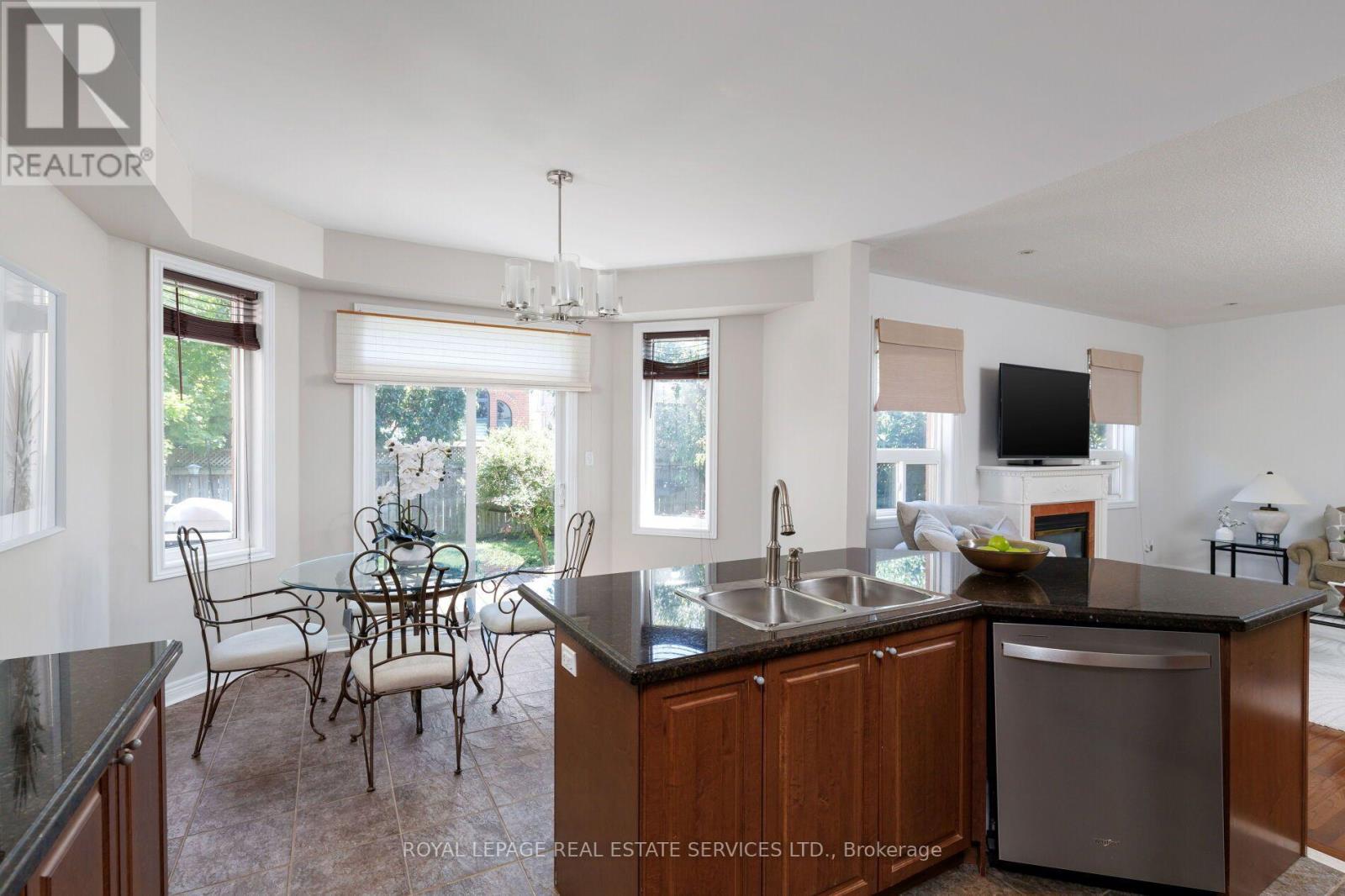 2190 KINGSRIDGE DRIVE - Image 15