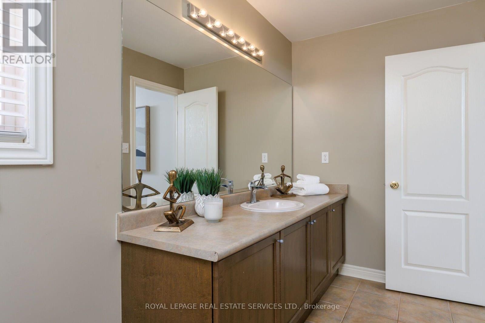 2190 KINGSRIDGE DRIVE - Image 33