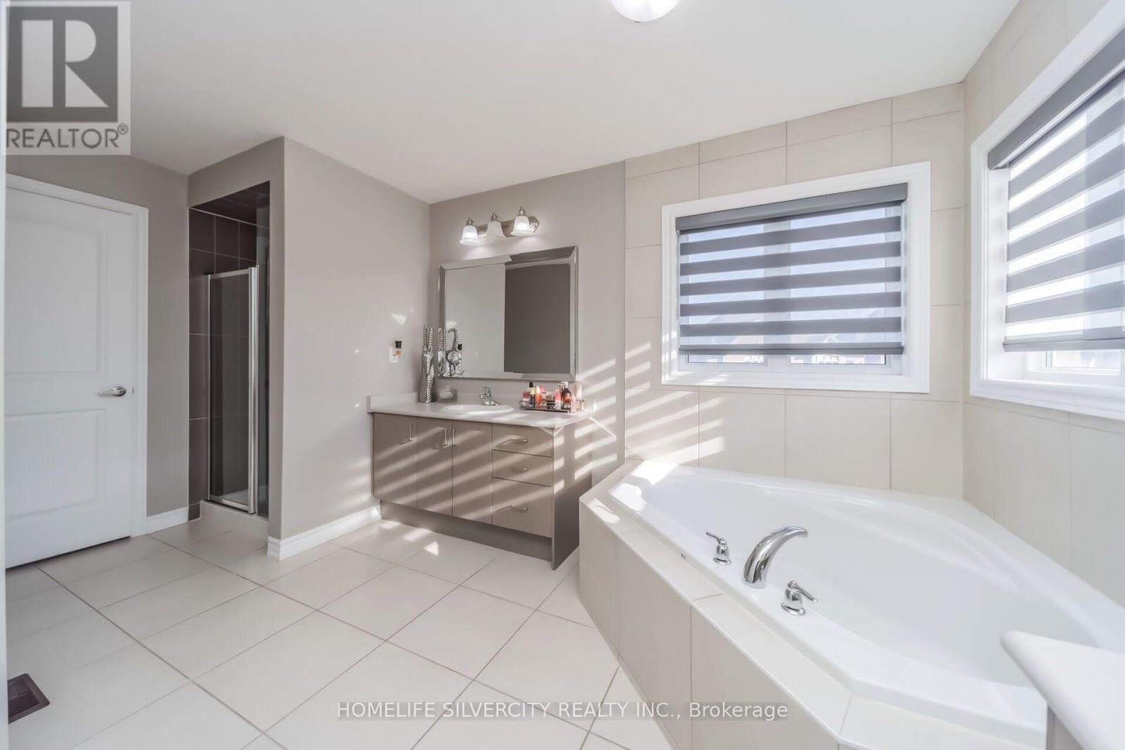 14 OBSERVATORY CRESCENT - 24