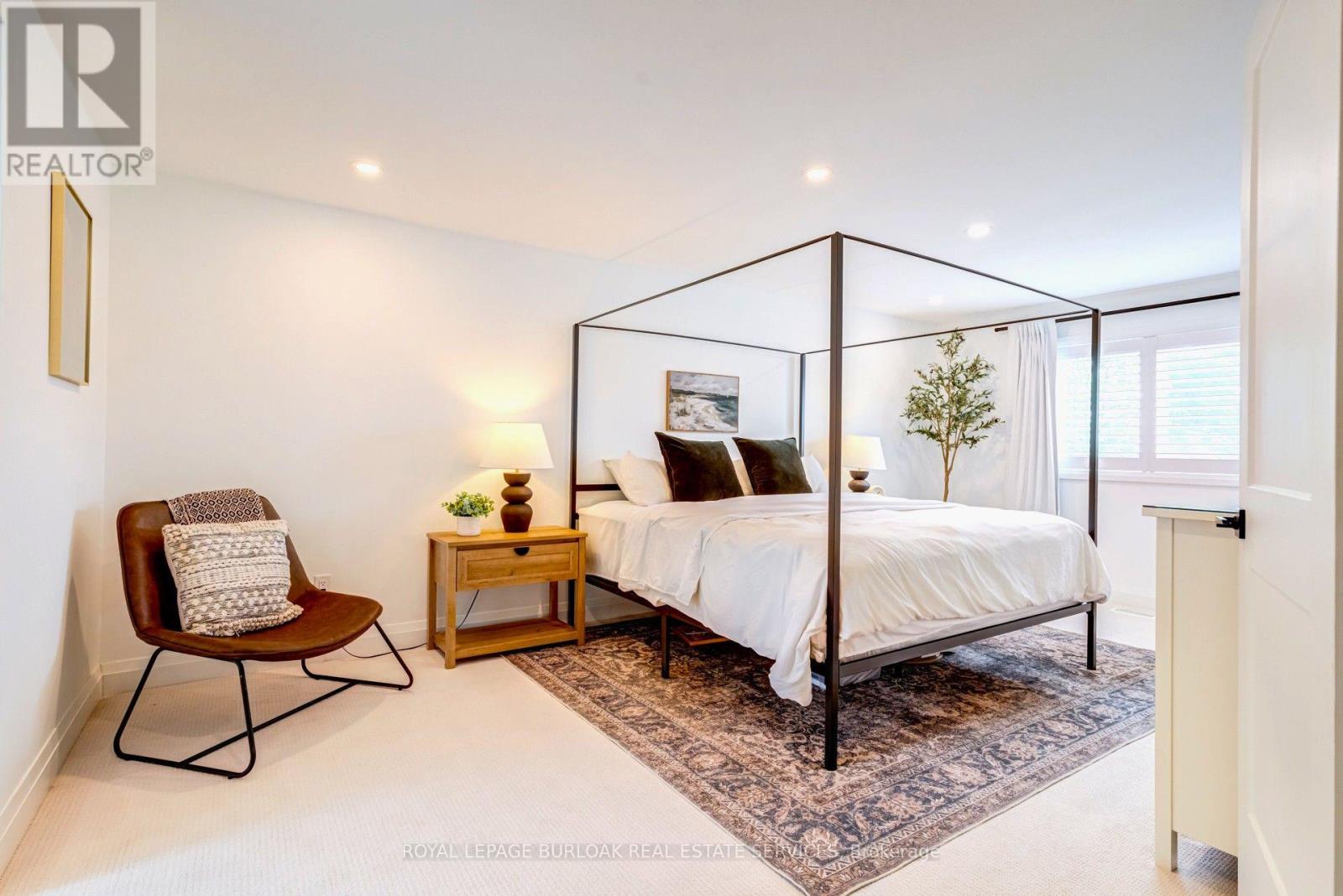 34 AMBLECOTE PLACE - Image 23