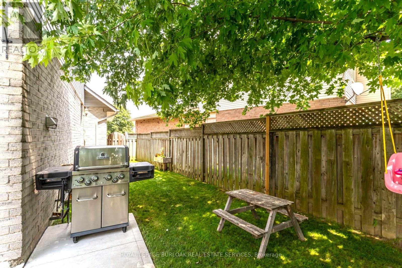 34 AMBLECOTE PLACE - Image 48