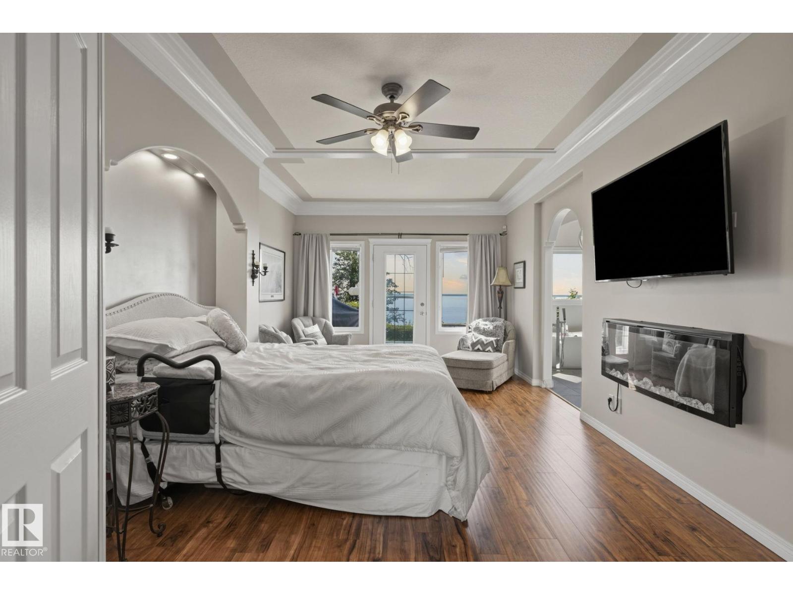 9 Martin RD - 16