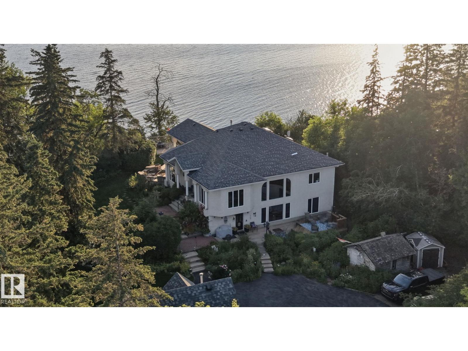 9 Martin RD - 65