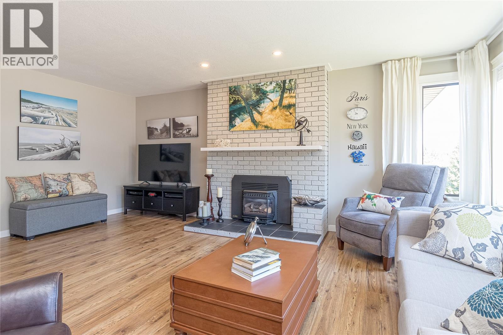 6370 Highwood Dr - 6