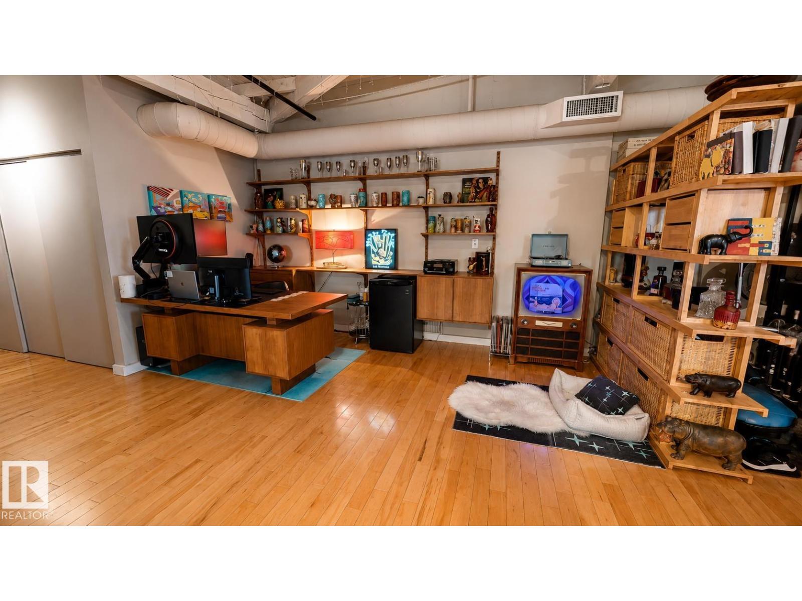 #506 10169 104 ST NW - 17
