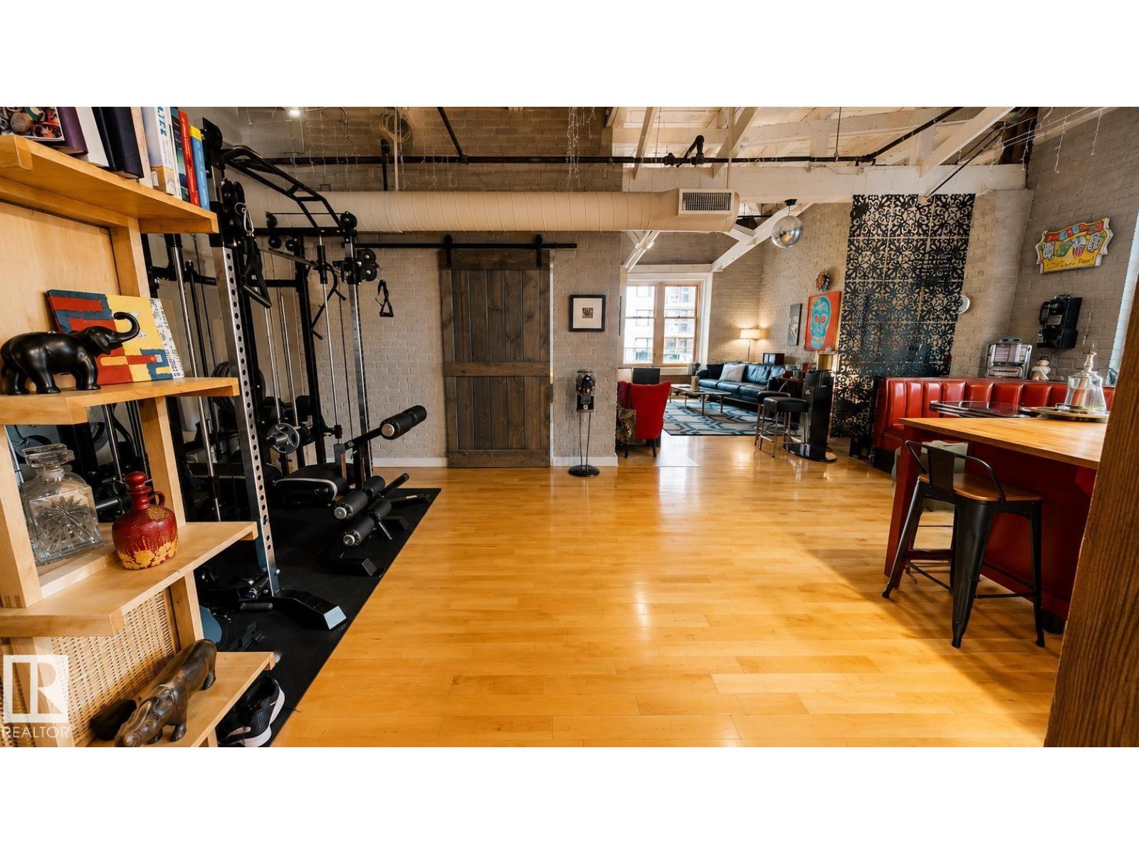 #506 10169 104 ST NW - 18