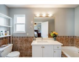 12608 67a Avenue, Surrey, BC V3W1G3 Photo 25