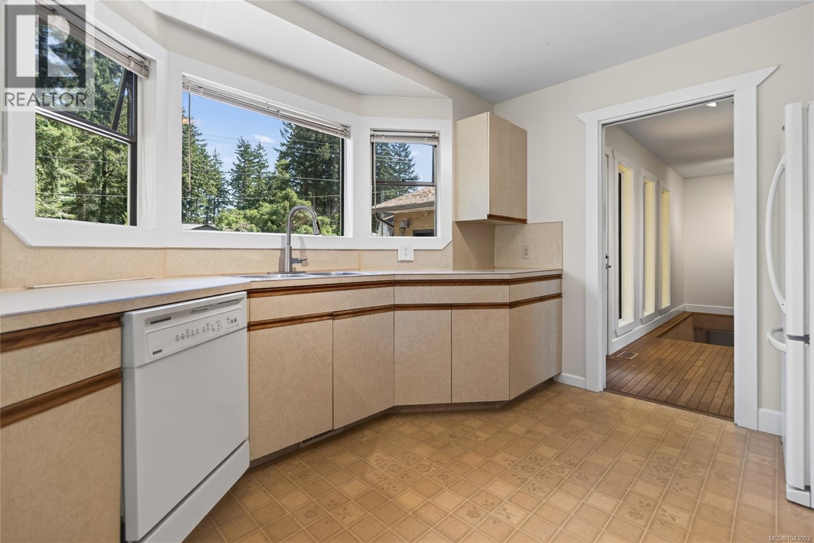 1051 Glen Urquhart Dr - 37