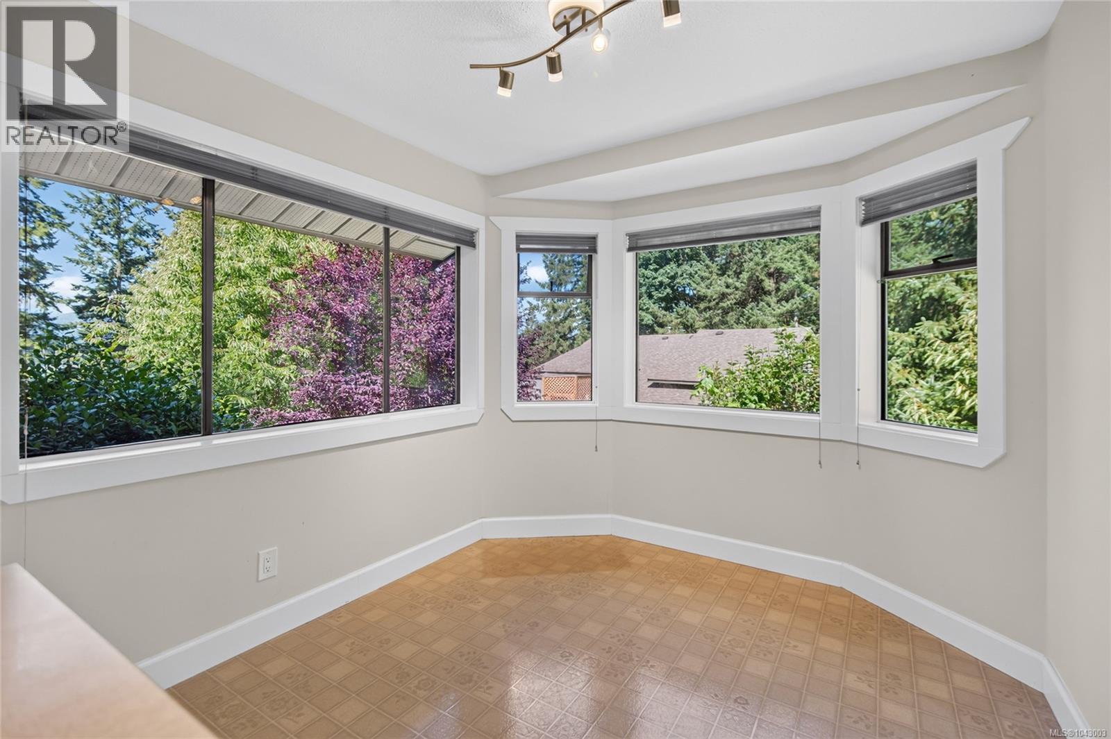 1051 Glen Urquhart Dr - 41
