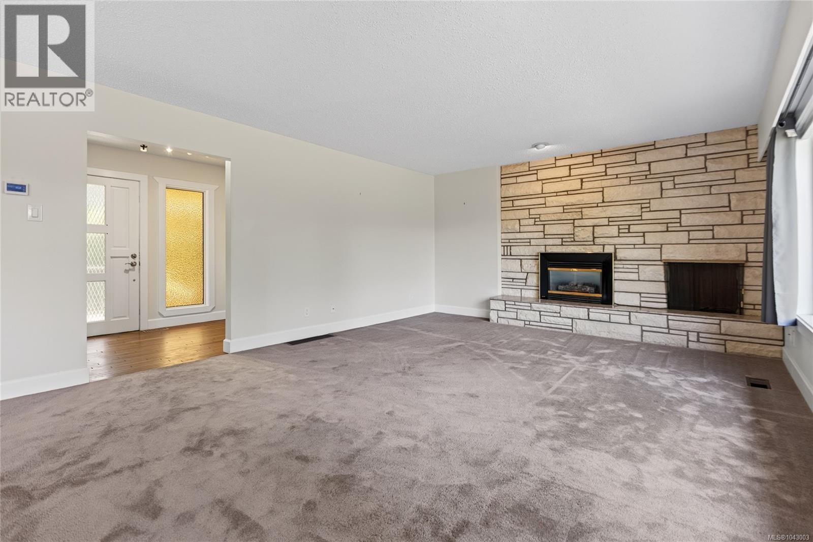 1051 Glen Urquhart Dr - 33