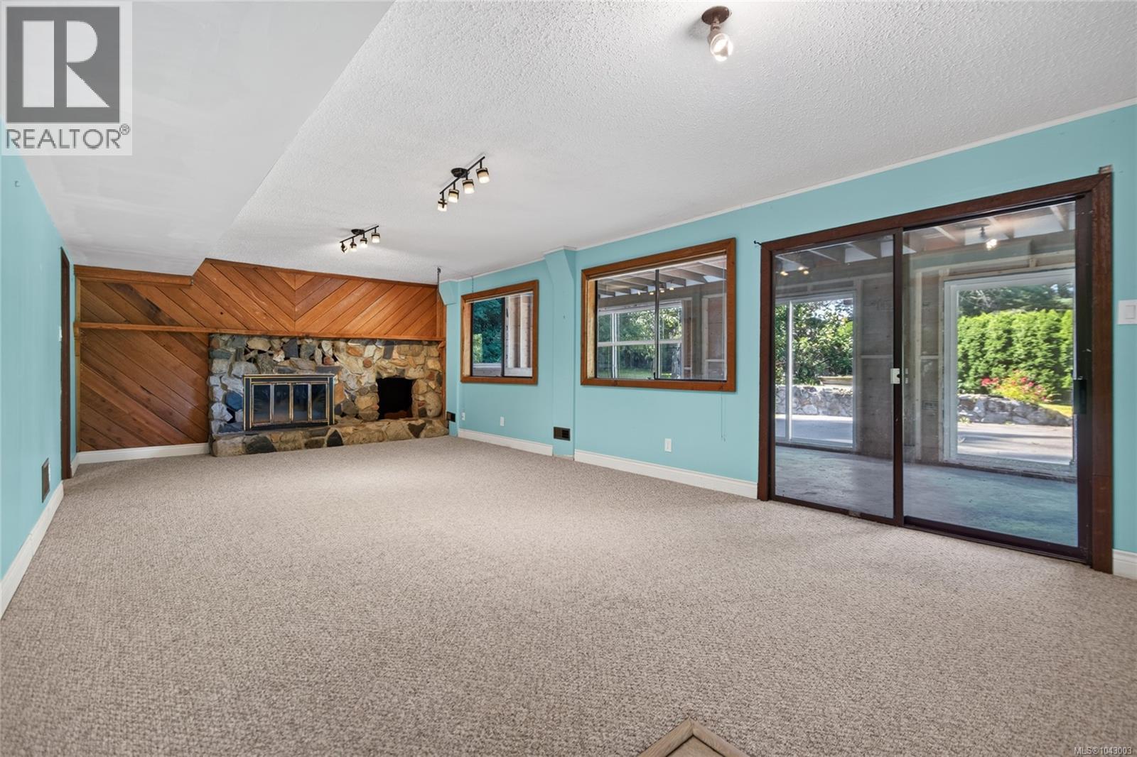 1051 Glen Urquhart Dr - 45