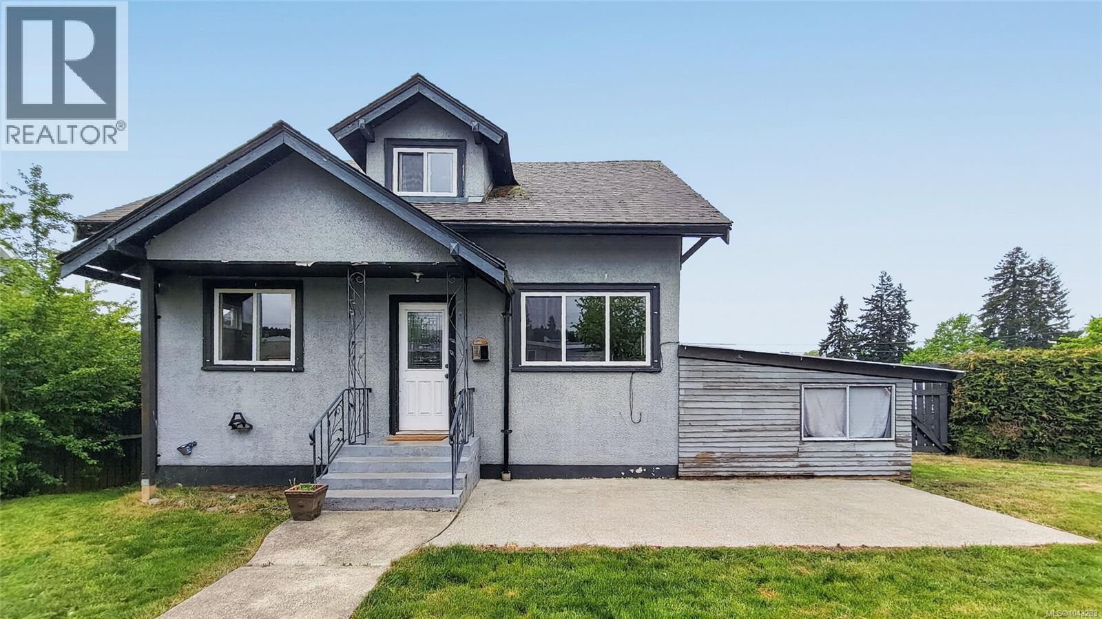2798 10th Ave - 1
