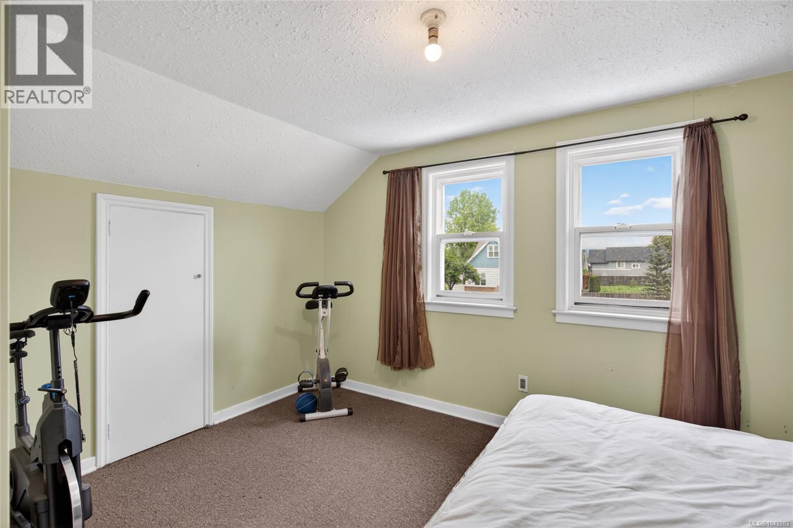 2798 10th Ave - 16