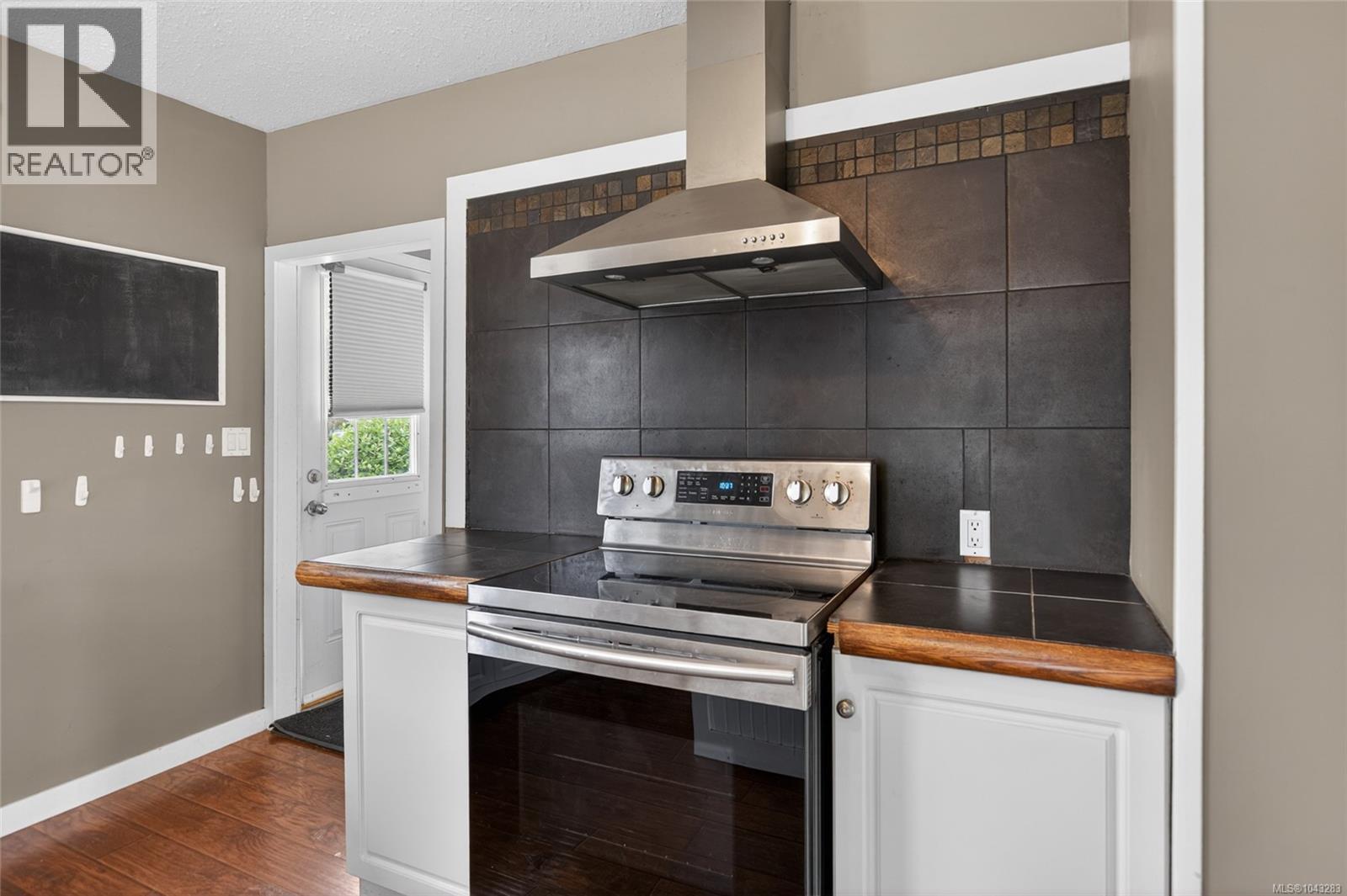 2798 10th Ave - 5
