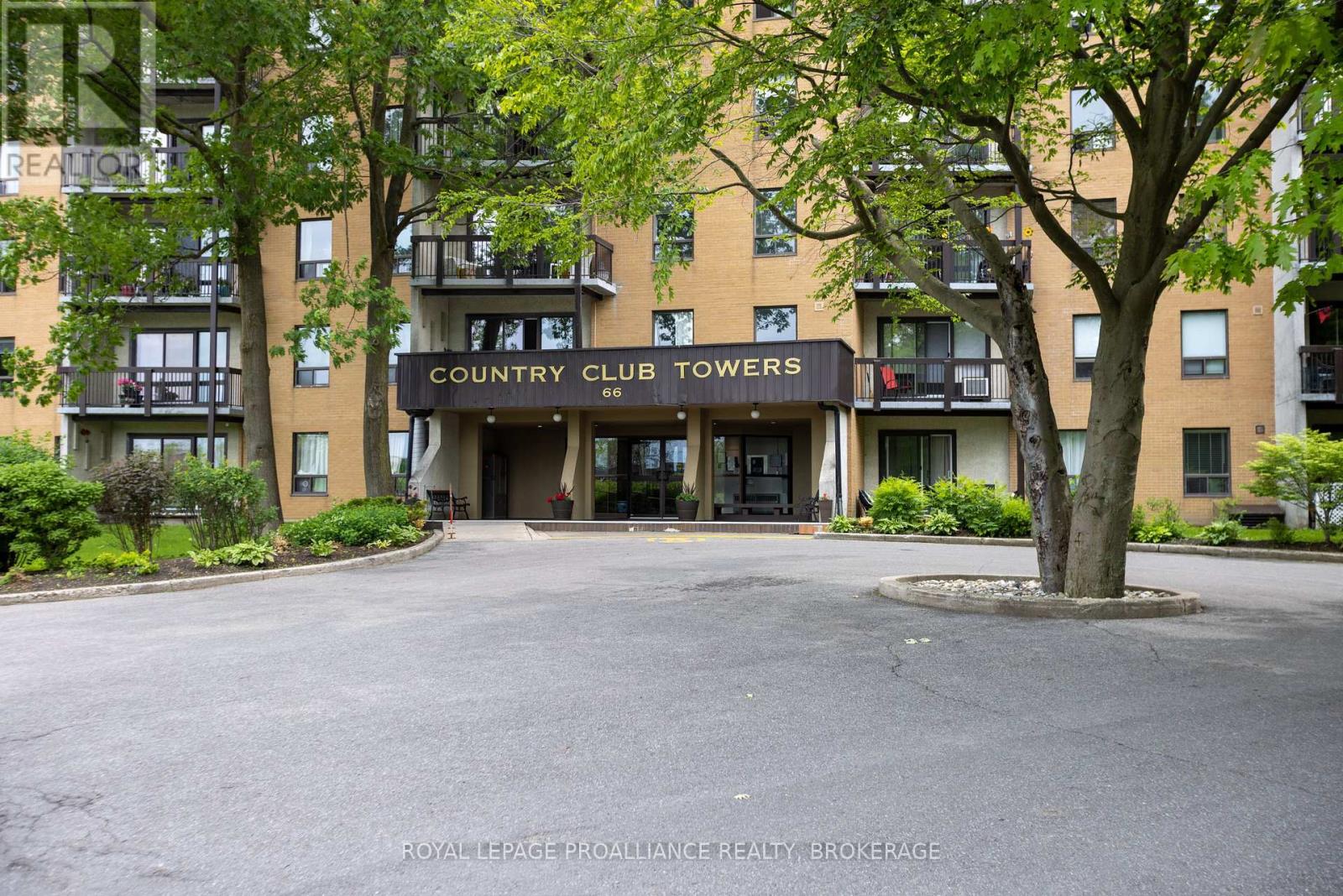 #909 66 GREENVIEW DRIVE - Image 31