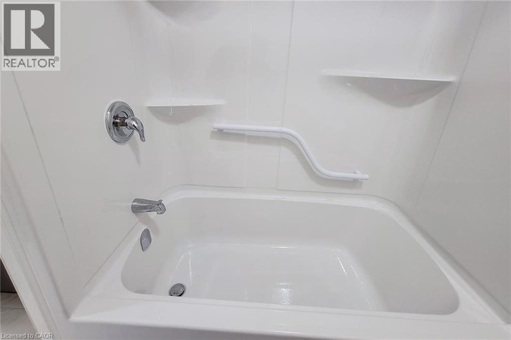 111 ALICIA Crescent - 36