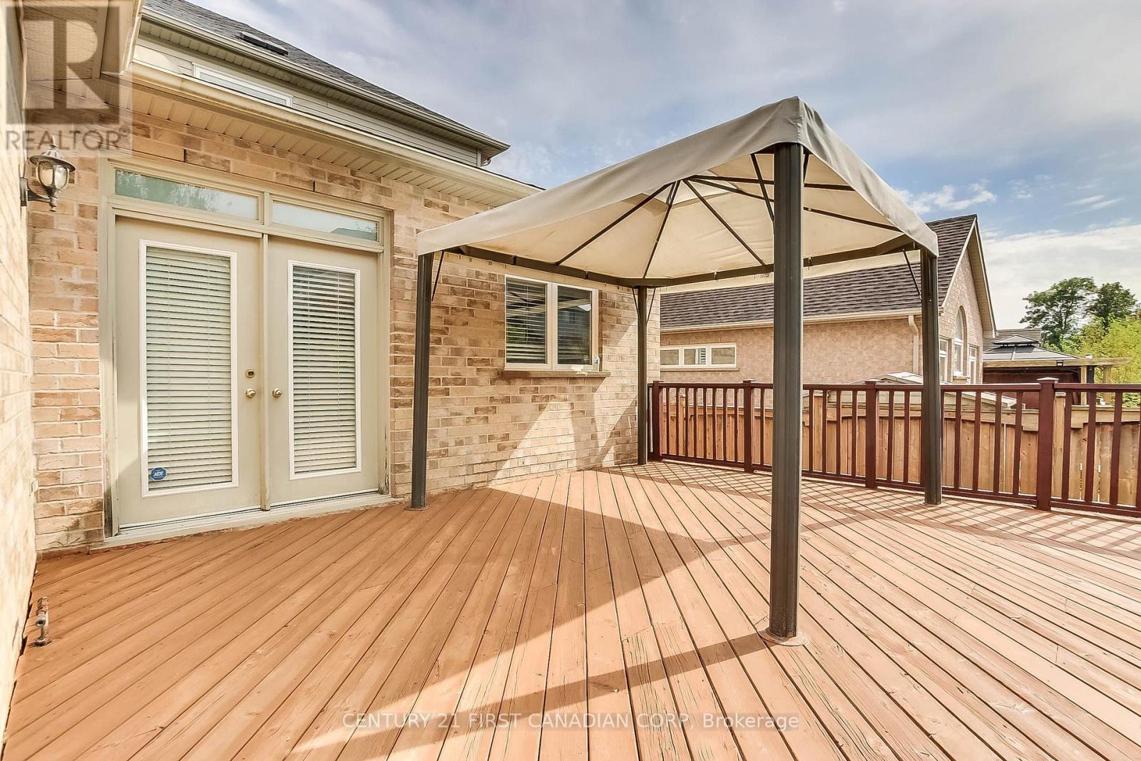 322 CHAMBERS PLACE - 29
