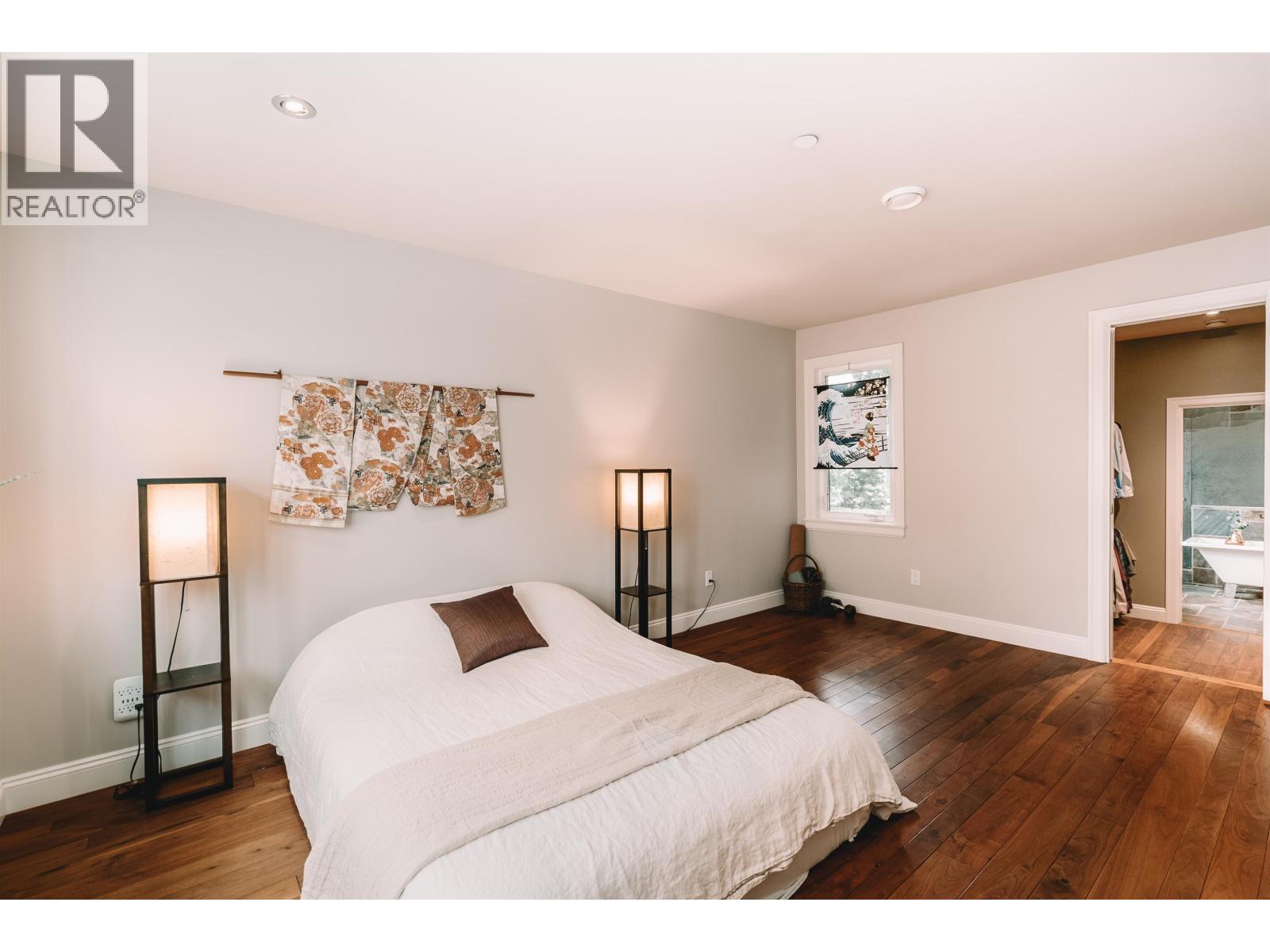 1845 HARBOUR STREET, Port Coquitlam