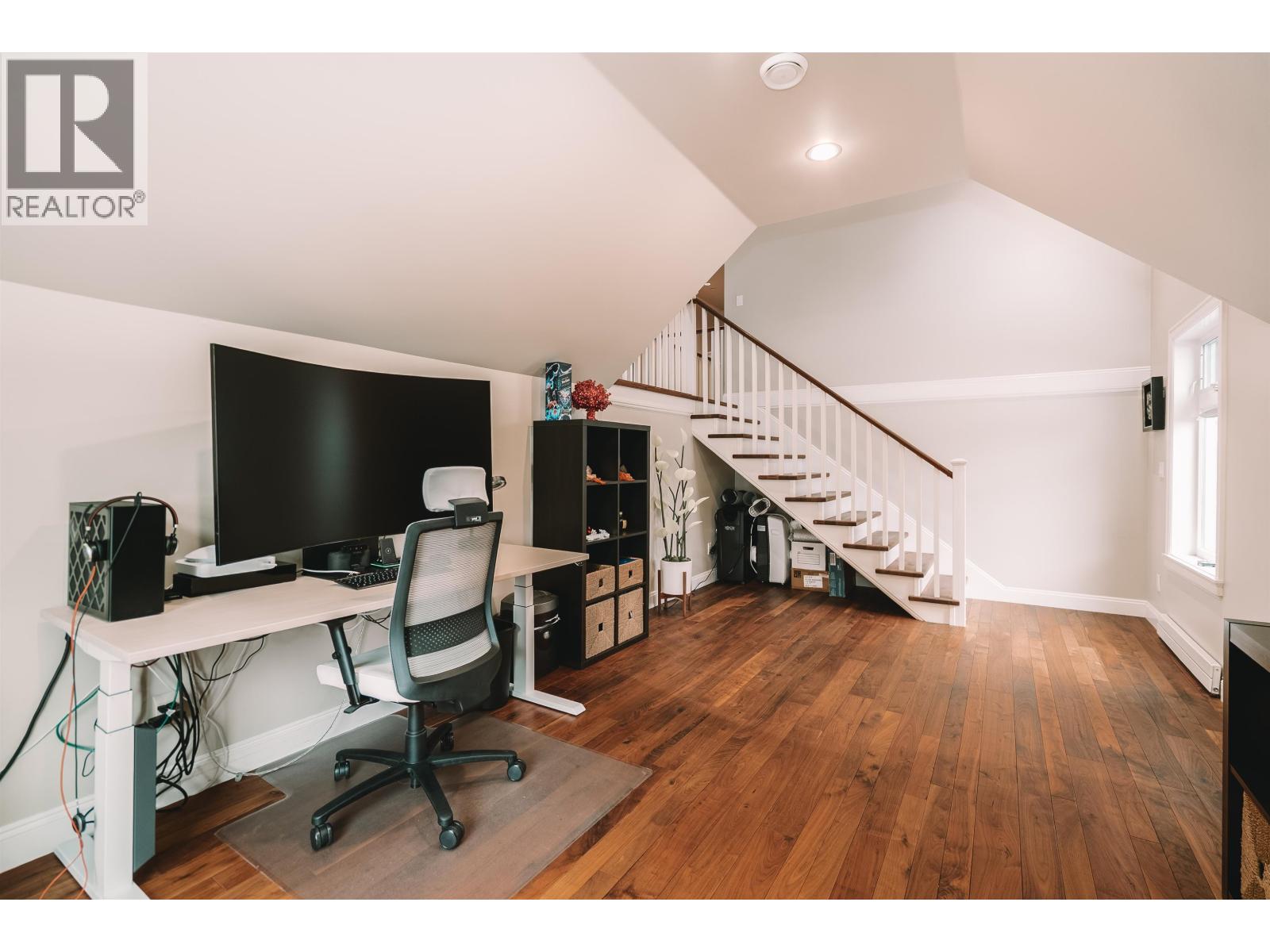 1845 HARBOUR STREET, Port Coquitlam