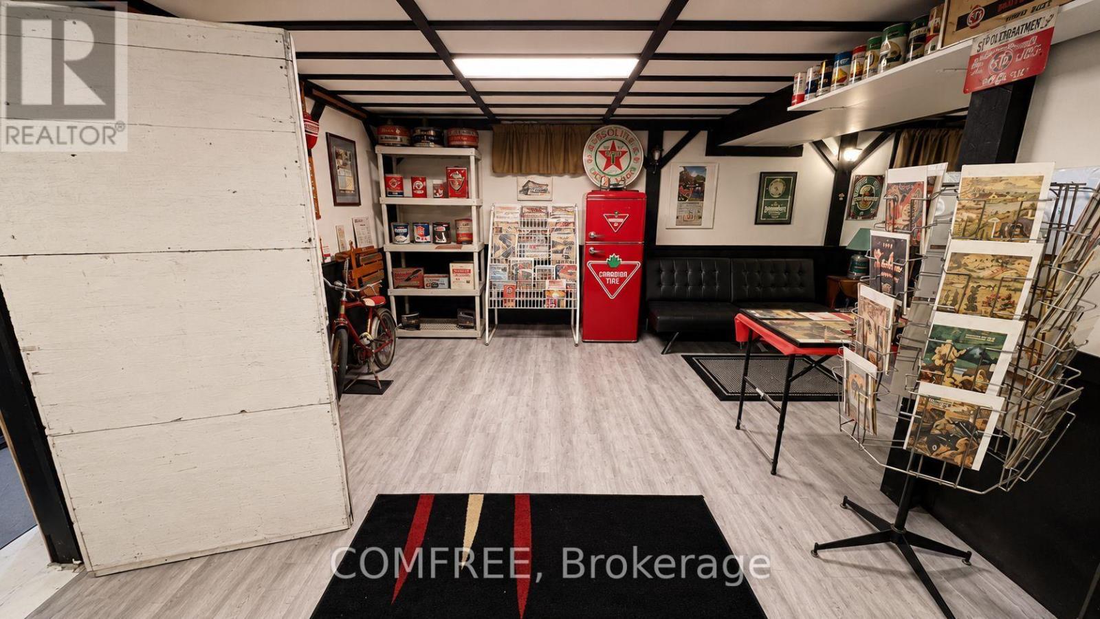 275 MARGARET STREET - 12