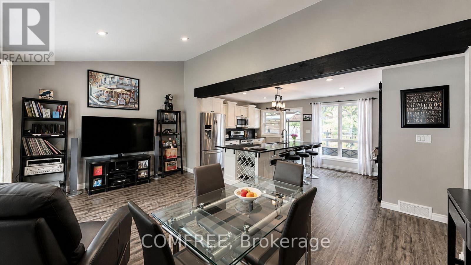 275 MARGARET STREET - 3