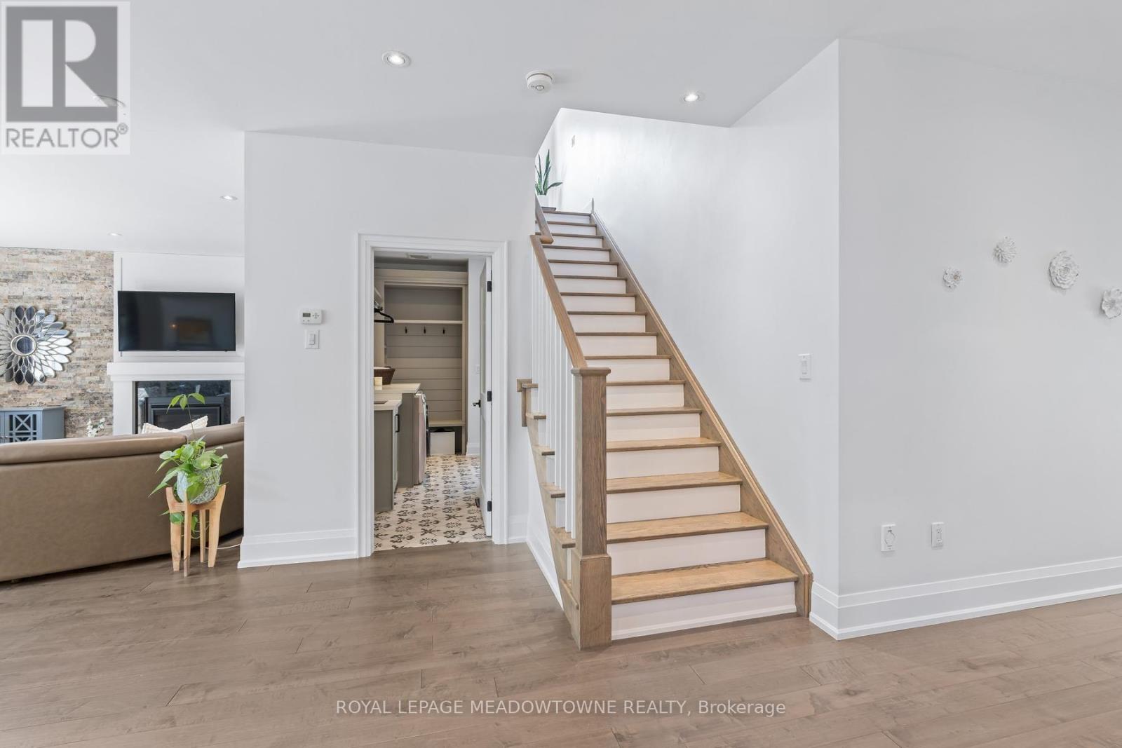 17 ONTARIO STREET - 24